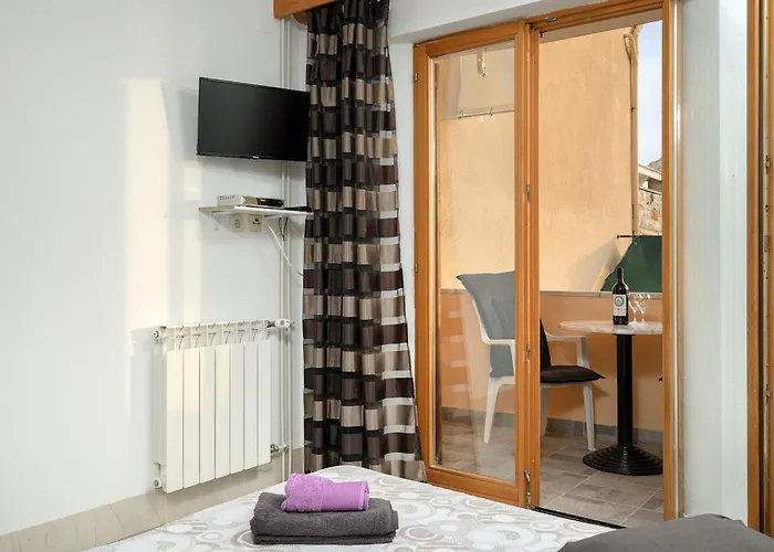 Spila 게스트하우스 이반 돌라츠